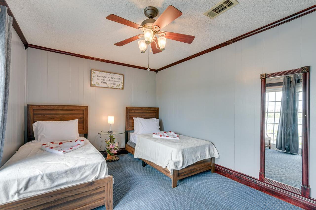 Waterfront Galveston Bay Retreat - 4 Mi To Beach! מראה חיצוני תמונה